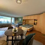 Apartment Alpine Hideaway - Cozy Mountainview Studio, Home-cinema, Free Parking, Ski, Engelberg, Luzern