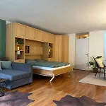 Alpine Hideaway - Cozy Mountainview Studio, Home-cinema, Free Parking, Ski, Engelberg, Luzern Engelberg