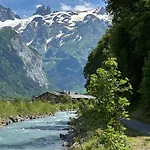 Alpine Hideaway - Cozy Mountainview Studio, Home-cinema, Free Parking, Ski, Engelberg, Luzern Engelberg
