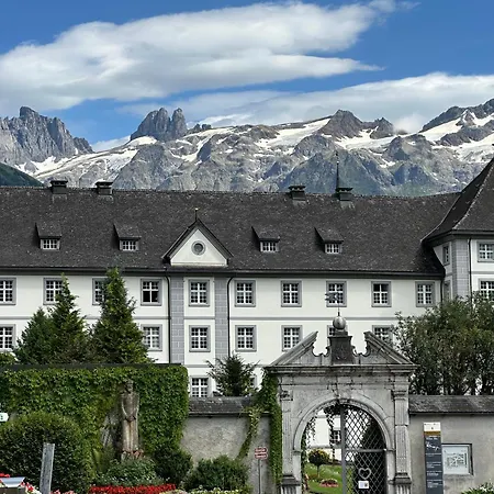 Apartment Alpine Hideaway - Cozy Mountainview Studio, Home-cinema, Free Parking, Ski, Engelberg, Luzern *