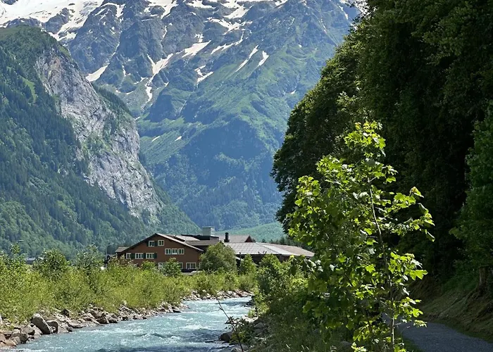 Alpine Hideaway - Cozy Mountainview Studio, Home-cinema, Free Parking, Ski, Engelberg, Luzern Engelberg